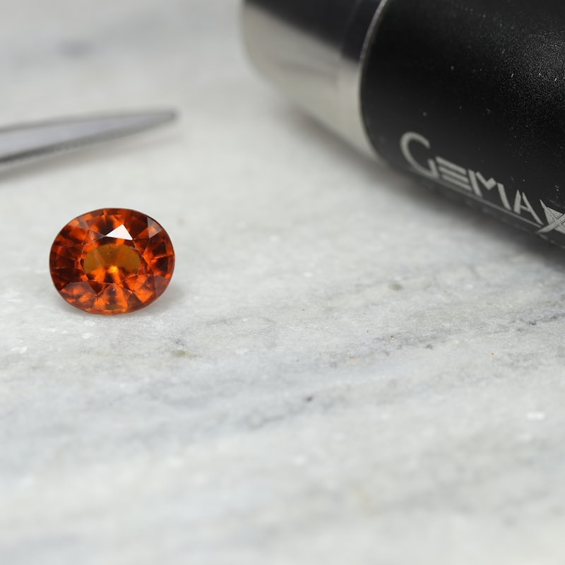 Hessonite (Gomed)